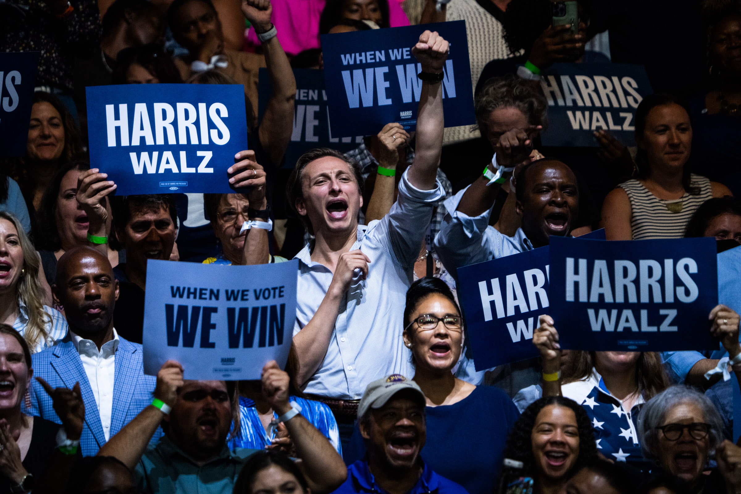 Kamala Harris' Rally Crowds Aren't AI-Generated. Here's How You Can ...